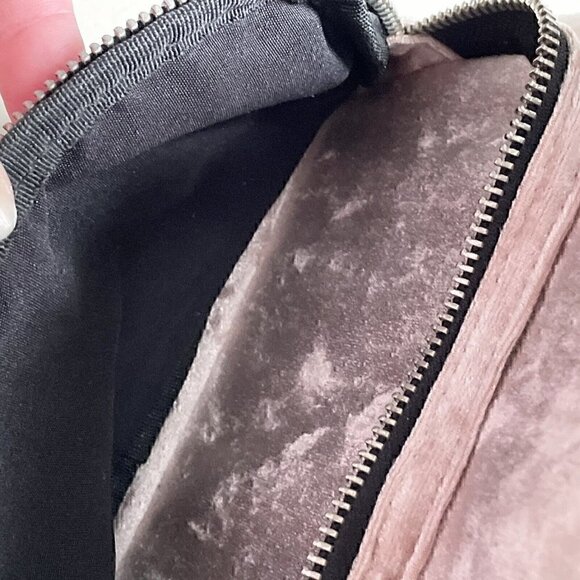 Madden Girl Pale Pink Crushed Velvet Purse Backpack Silver Studs Detail Women’s main image 12
